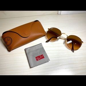 Ray-Ban Round Metal Sunglasses